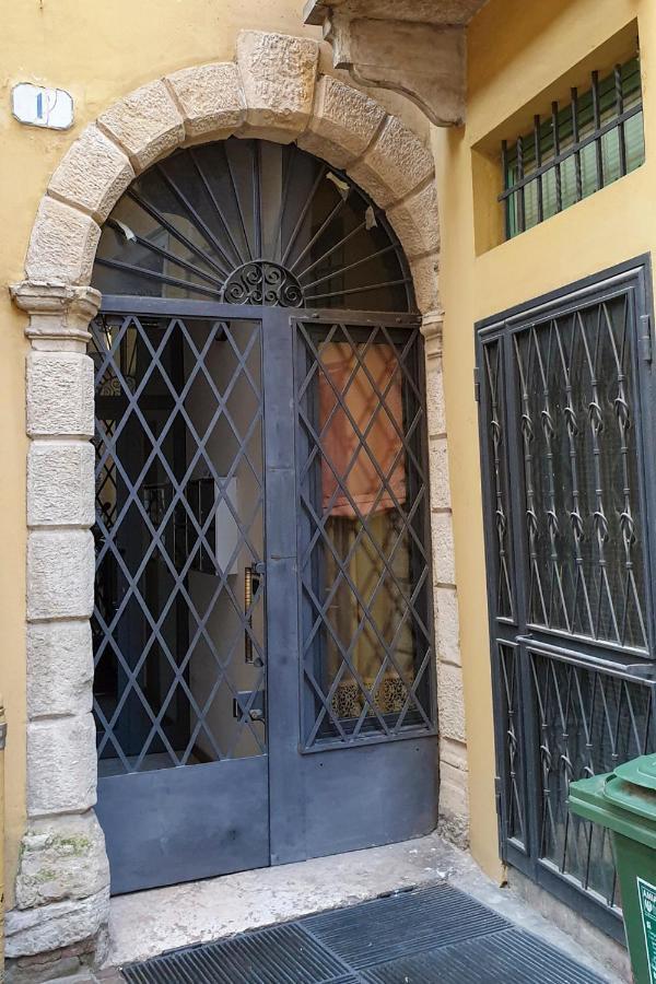 Ai Cinque Archi Apartment Verona Luaran gambar